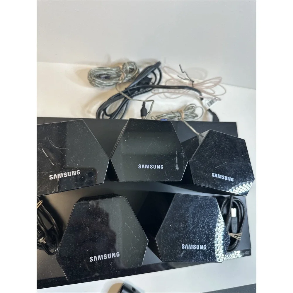 Samsung HT-F4500 3D Home Theater System w/ Blu-Ray Player & Remote